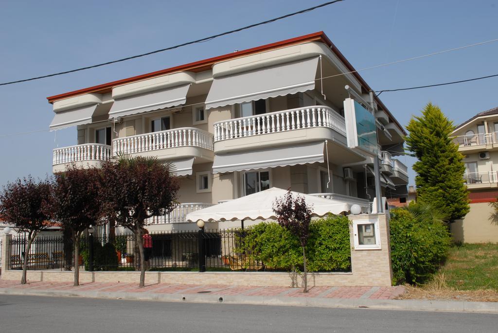 John & Eve Hotel Paralía Esterno foto